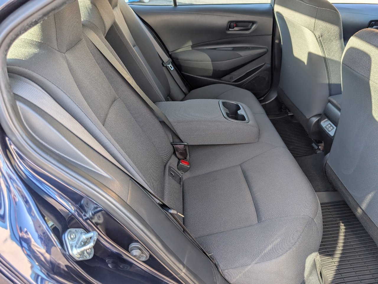 Used 2023 Toyota Corolla LE image 5