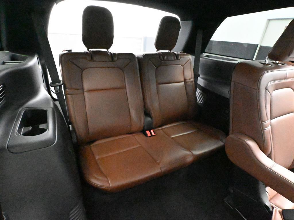Used 2025 Lincoln Aviator Reserve w/ Jet Appearance Package AWD/4WD image 49