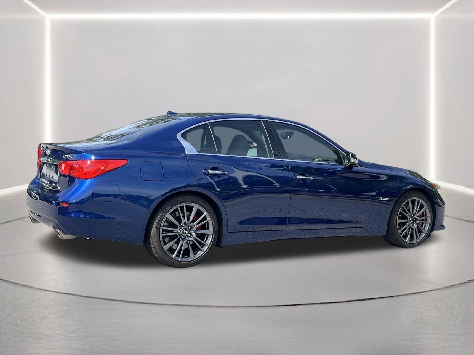 Used 2017 INFINITI Q50 Red Sport 400 RWD image 26