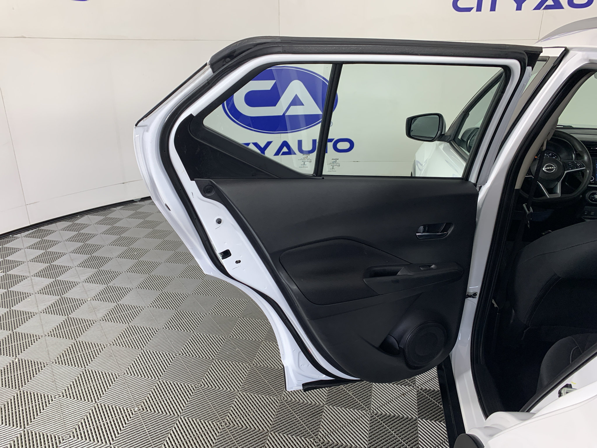 Used 2022 Nissan Kicks SV FWD image 26