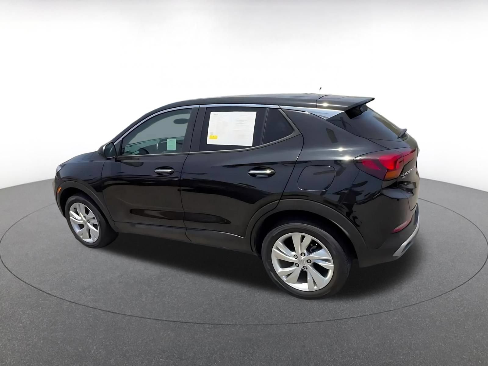 Used 2025 Buick Encore GX Preferred AWD/4WD image 10