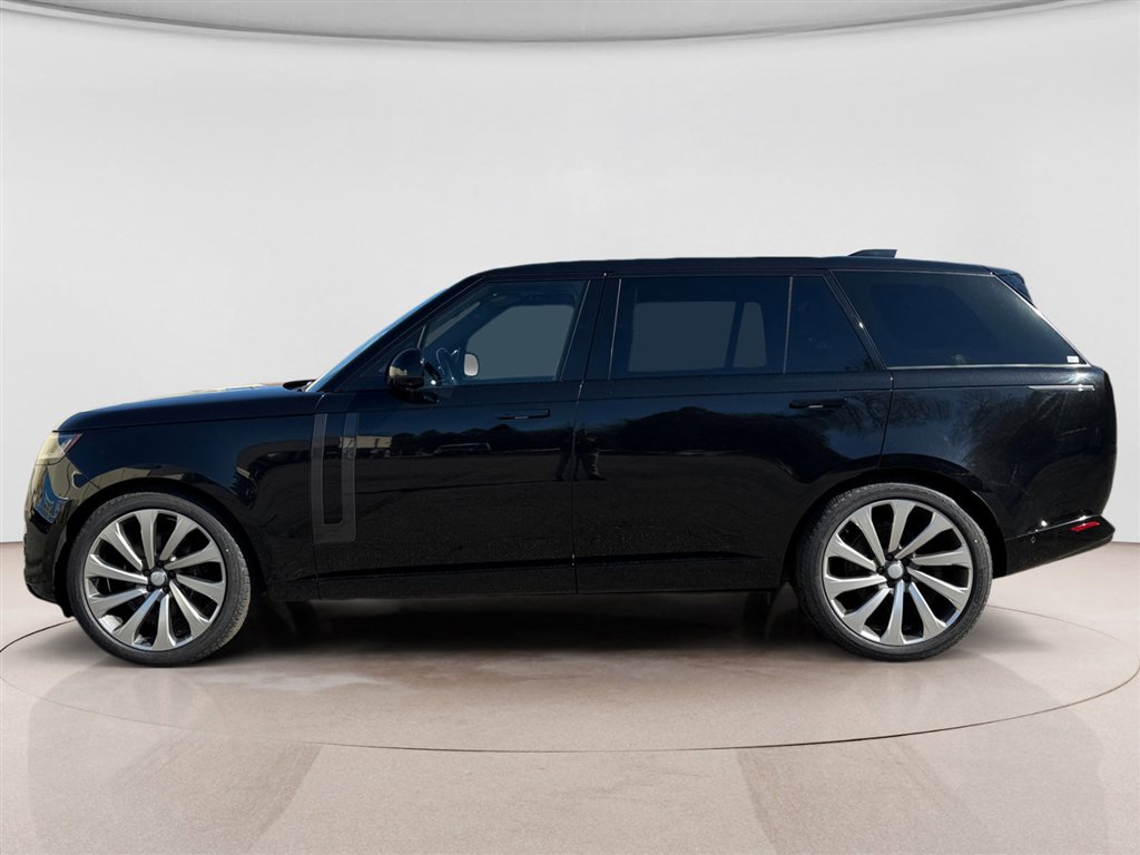 Used 2024 Land Rover Range Rover Long Wheelbase SE video 2