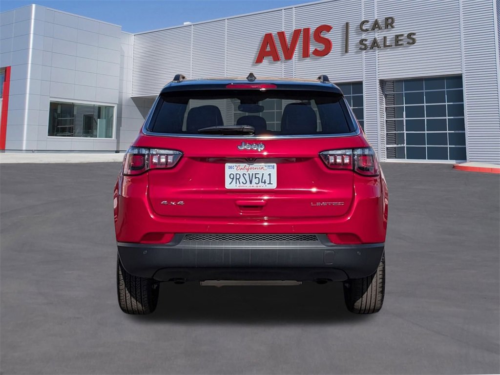 Used 2025 Jeep Compass Limited image 7