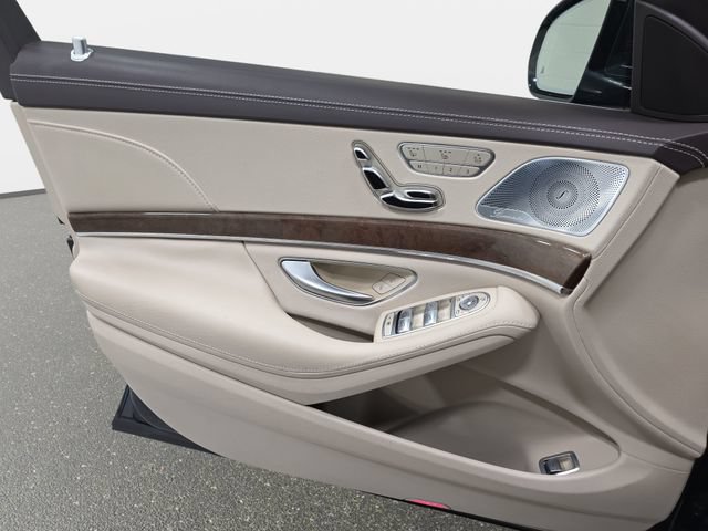 Used 2015 Mercedes-Benz S 550 4MATIC Sedan image 27
