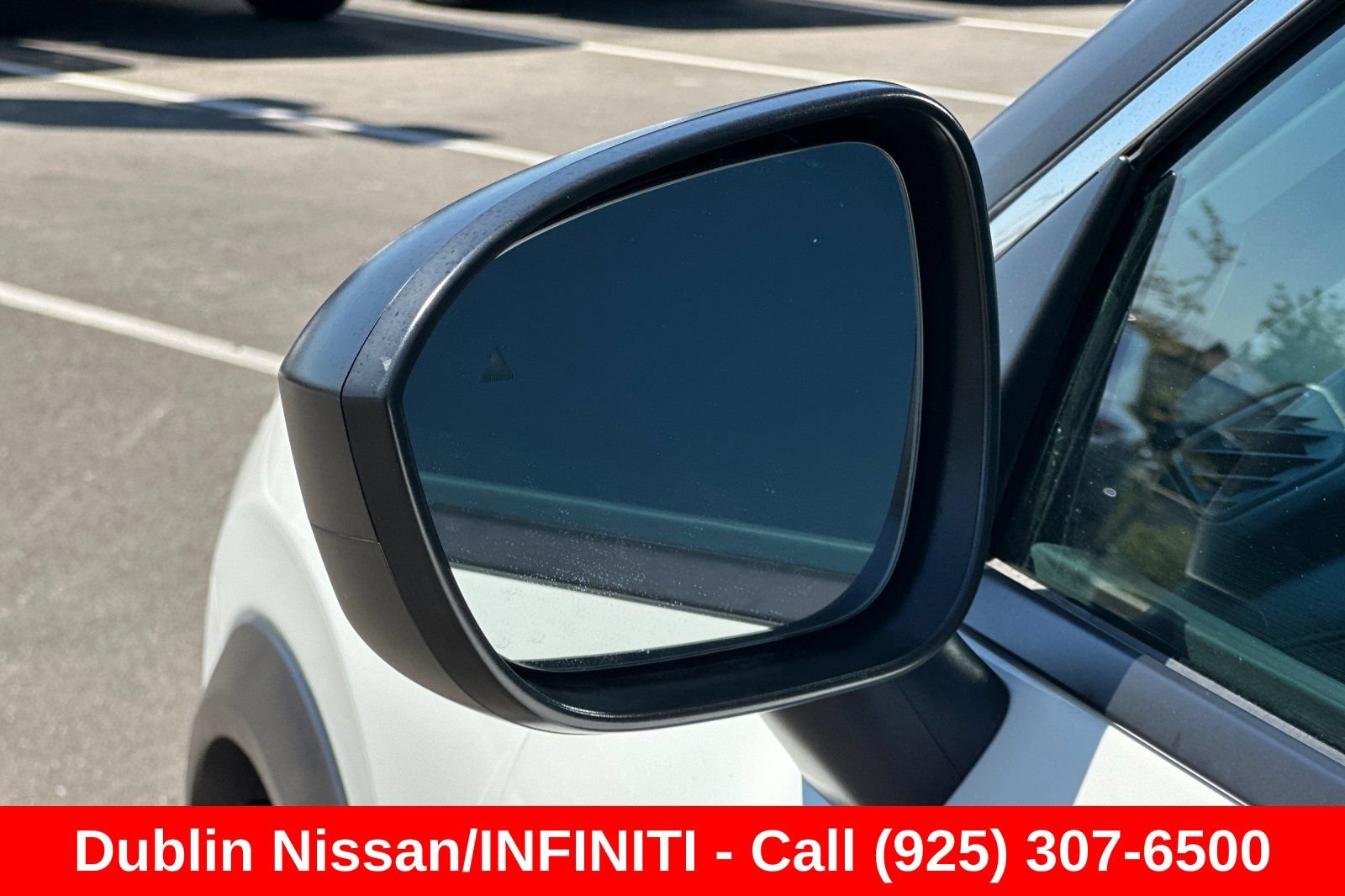 Used 2024 Nissan Rogue S FWD image 52