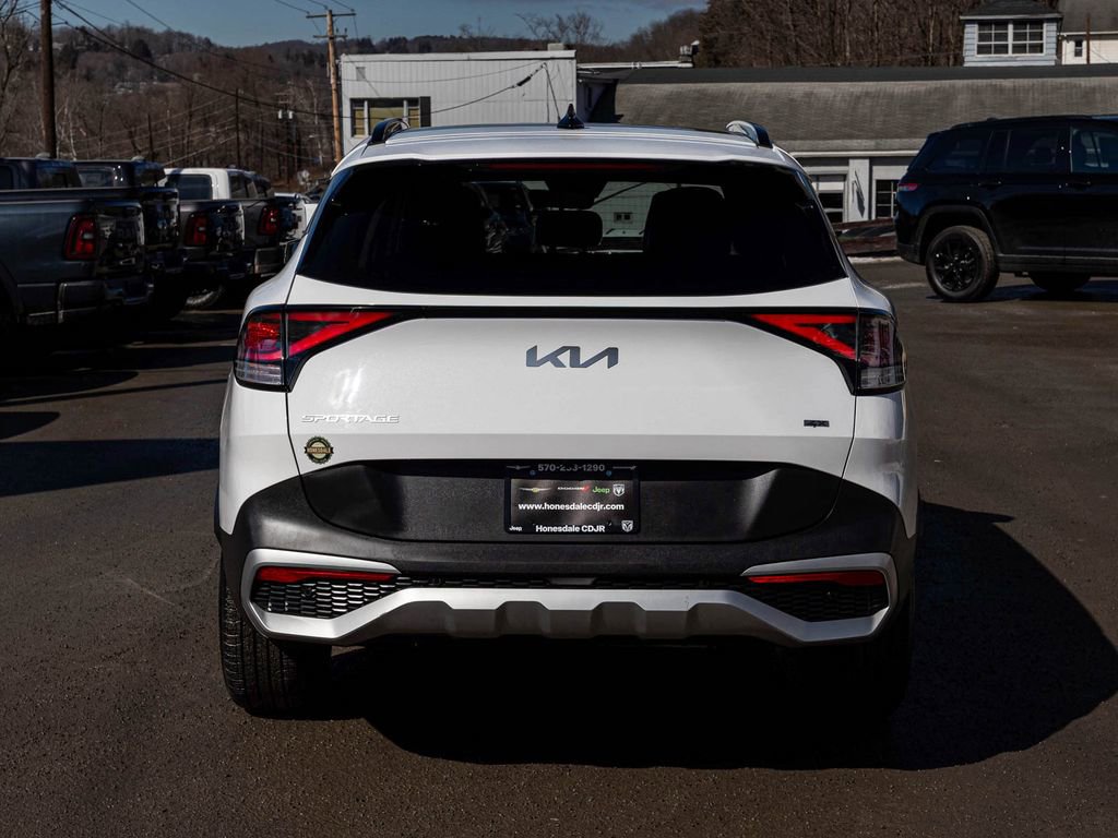 Used 2025 Kia Sportage EX w/ Premium Package image 5