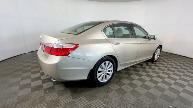 Used 2015 Honda Accord EX image 5