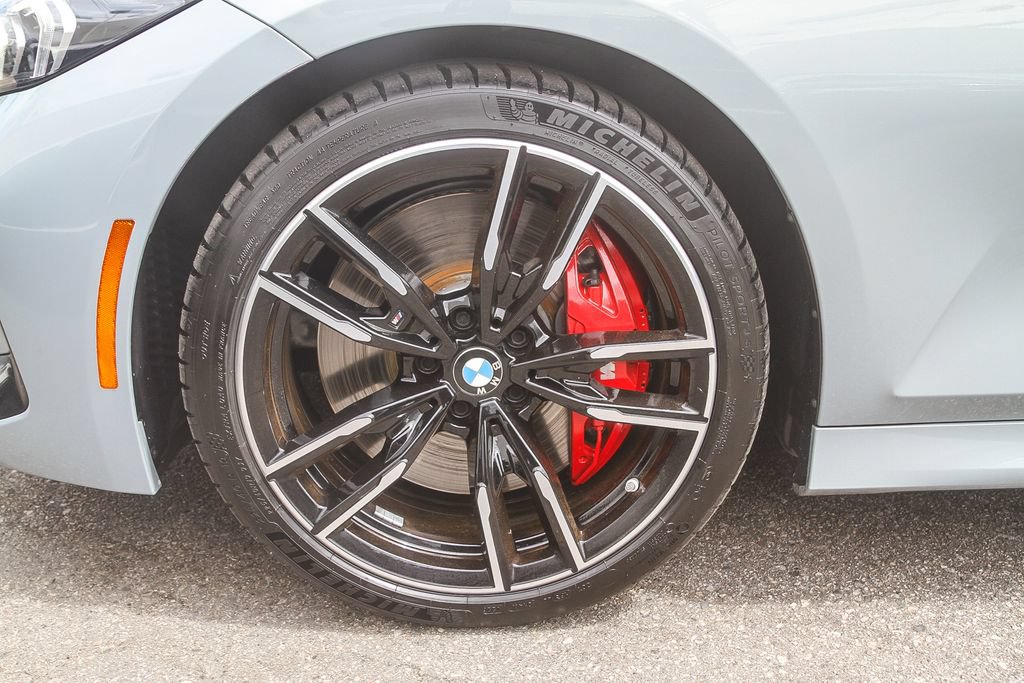 Used 2023 BMW M340i RWD image 8