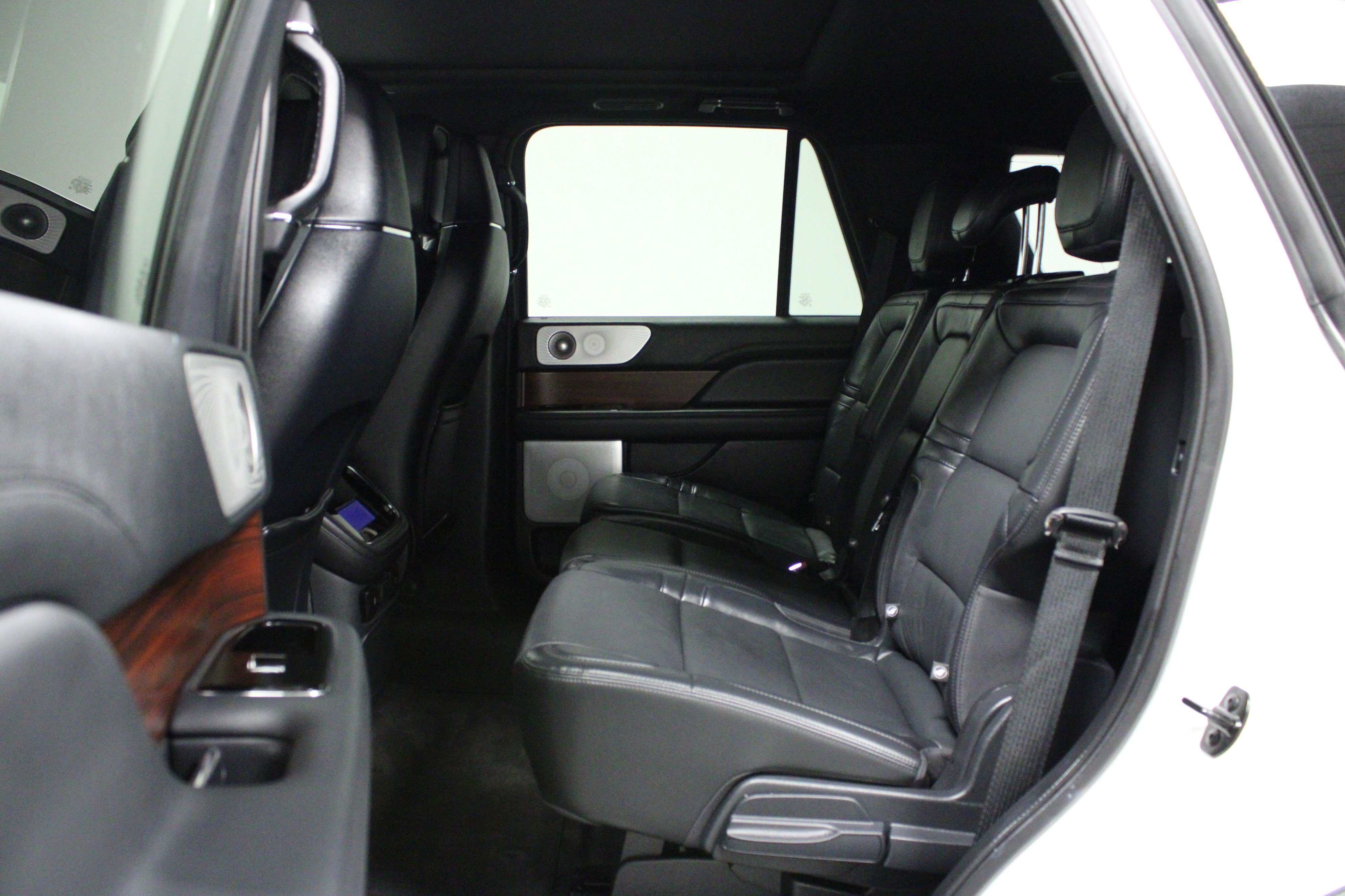 Used 2023 Lincoln Navigator Reserve AWD/4WD image 13