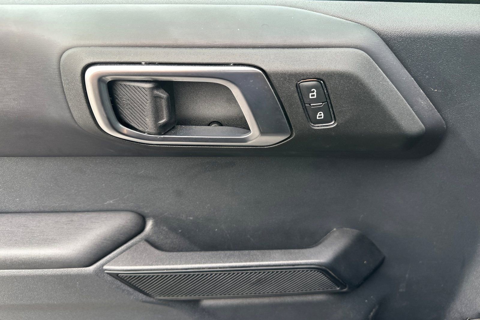 Used 2025 Ford Bronco Outer Banks image 11