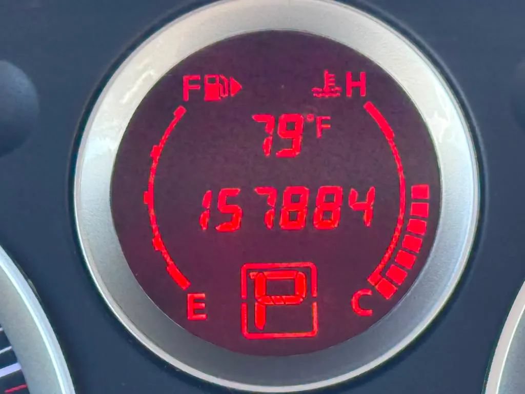 Used 2011 Nissan Sentra 2.0 SR FWD image 20