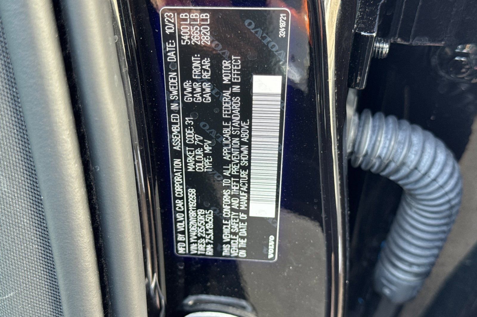 Used 2024 Volvo V90 B6 Cross Country Plus AWD/4WD image 30