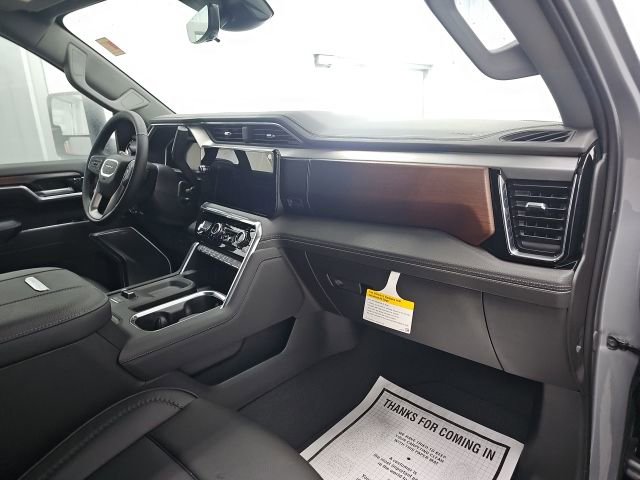 New 2026 GMC Sierra 3500 Denali w/ Denali Reserve Package image 11