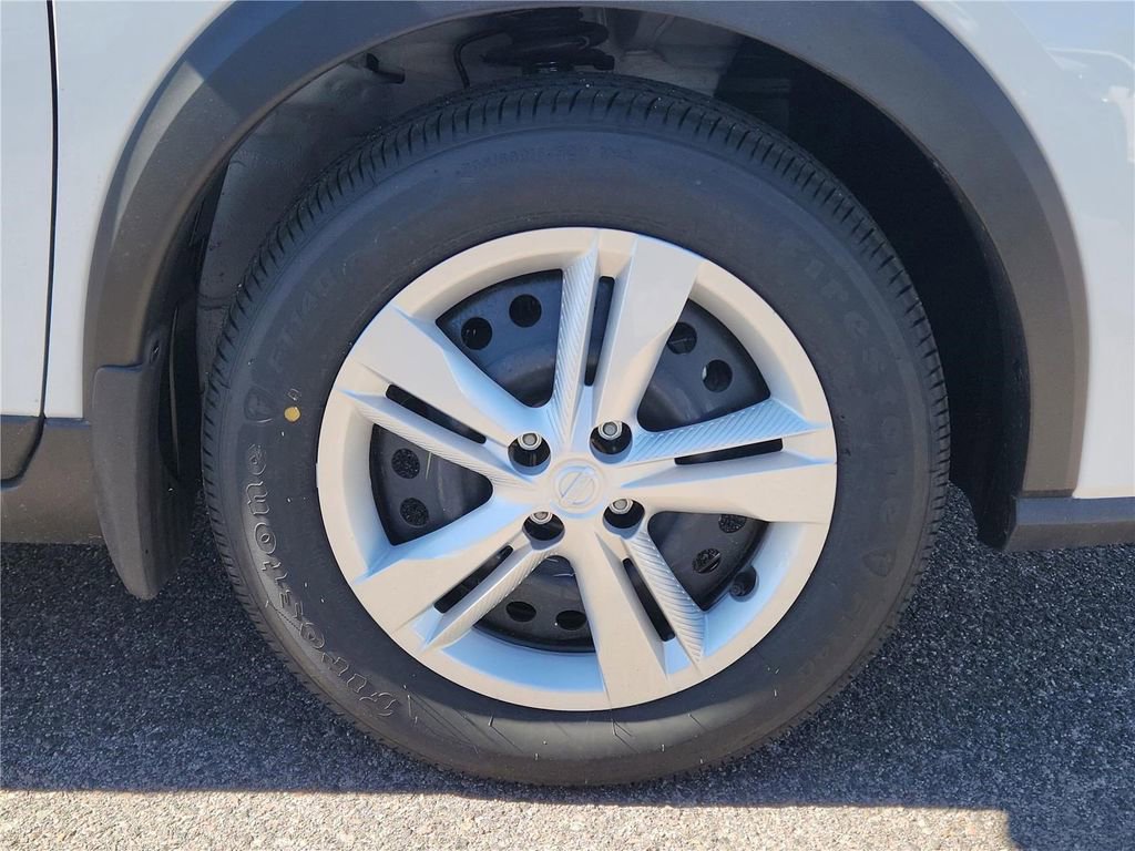 New 2025 Nissan Kicks Play S image 8