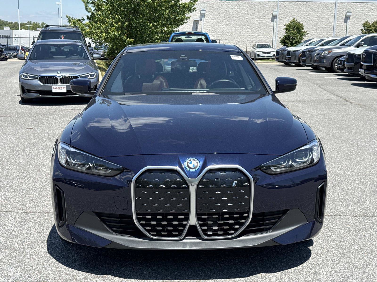 Used 2023 BMW i4 eDrive35 w/ Premium Package RWD image 7
