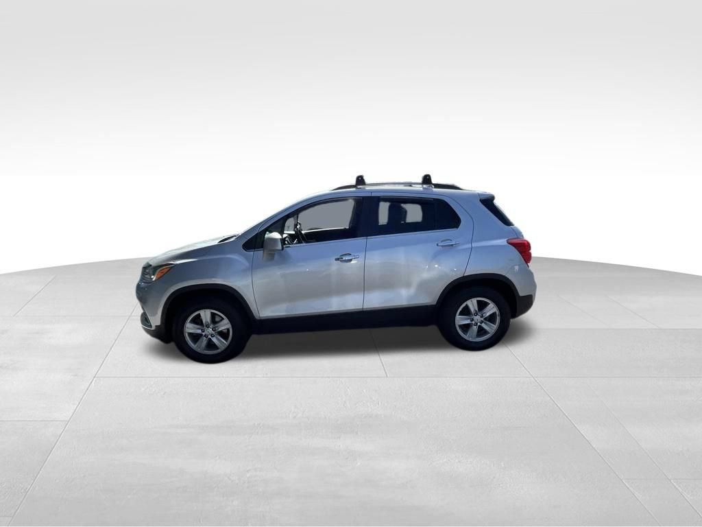 Used 2020 Chevrolet Trax LT w/ LT Convenience Package FWD image 8