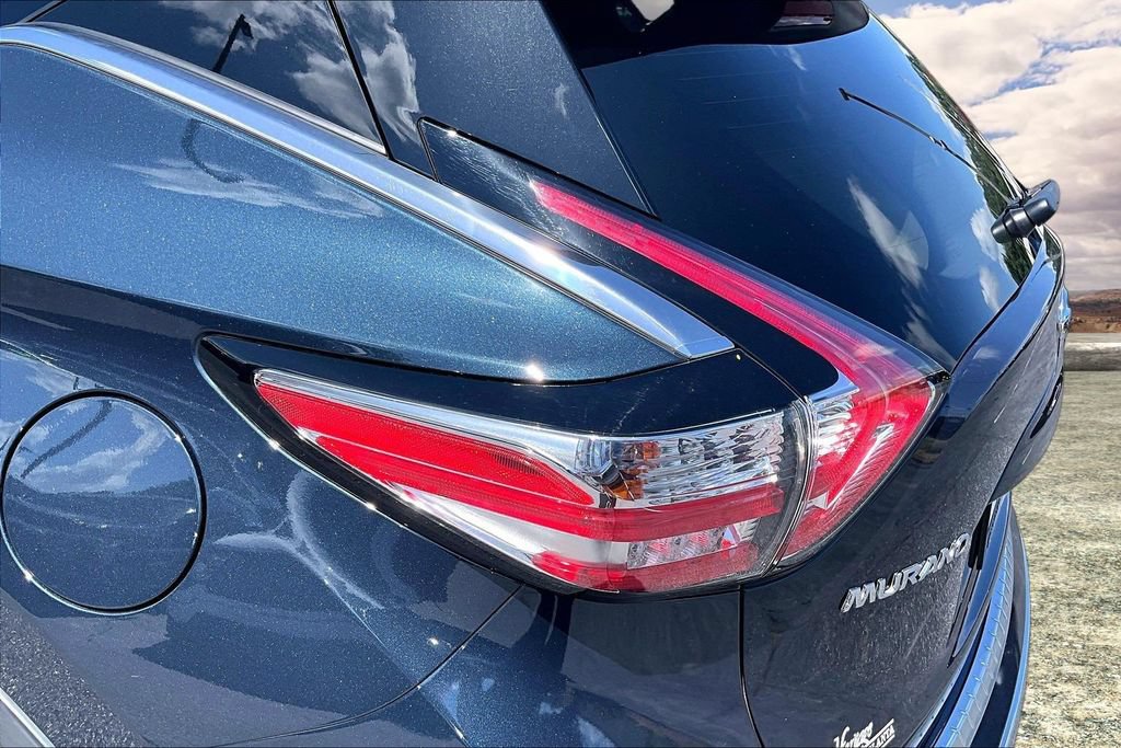 Used 2018 Nissan Murano Platinum w/ Cargo Package FWD image 23