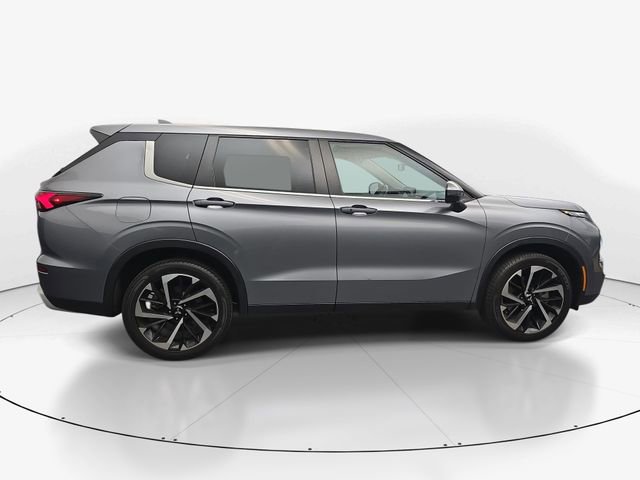 Used 2024 Mitsubishi Outlander SE FWD image 12