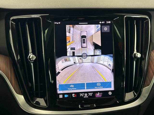 Certified 2025 Volvo V60 B5 Cross Country Plus image 17