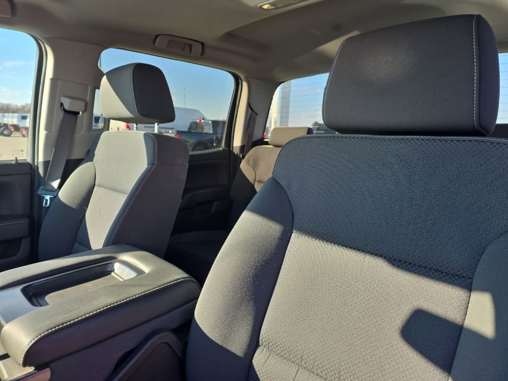 Used 2018 Chevrolet Silverado 1500 LT w/ All Star Edition image 42