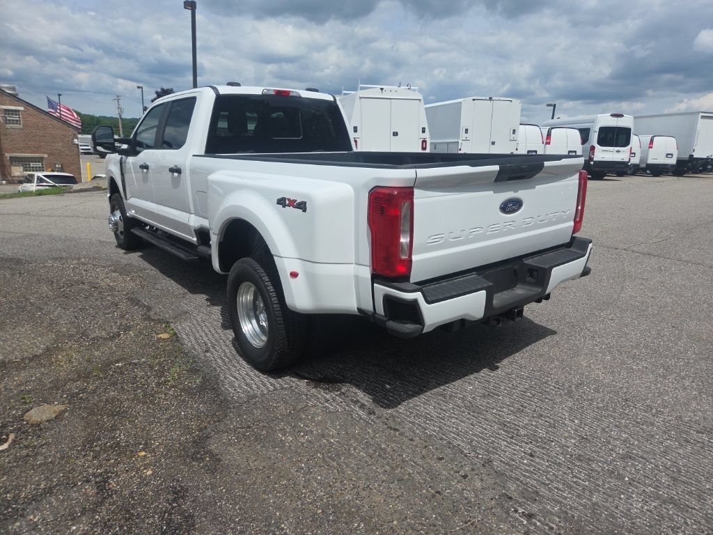 New 2026 Ford F350 XL w/ STX Appearance Package AWD/4WD image 5