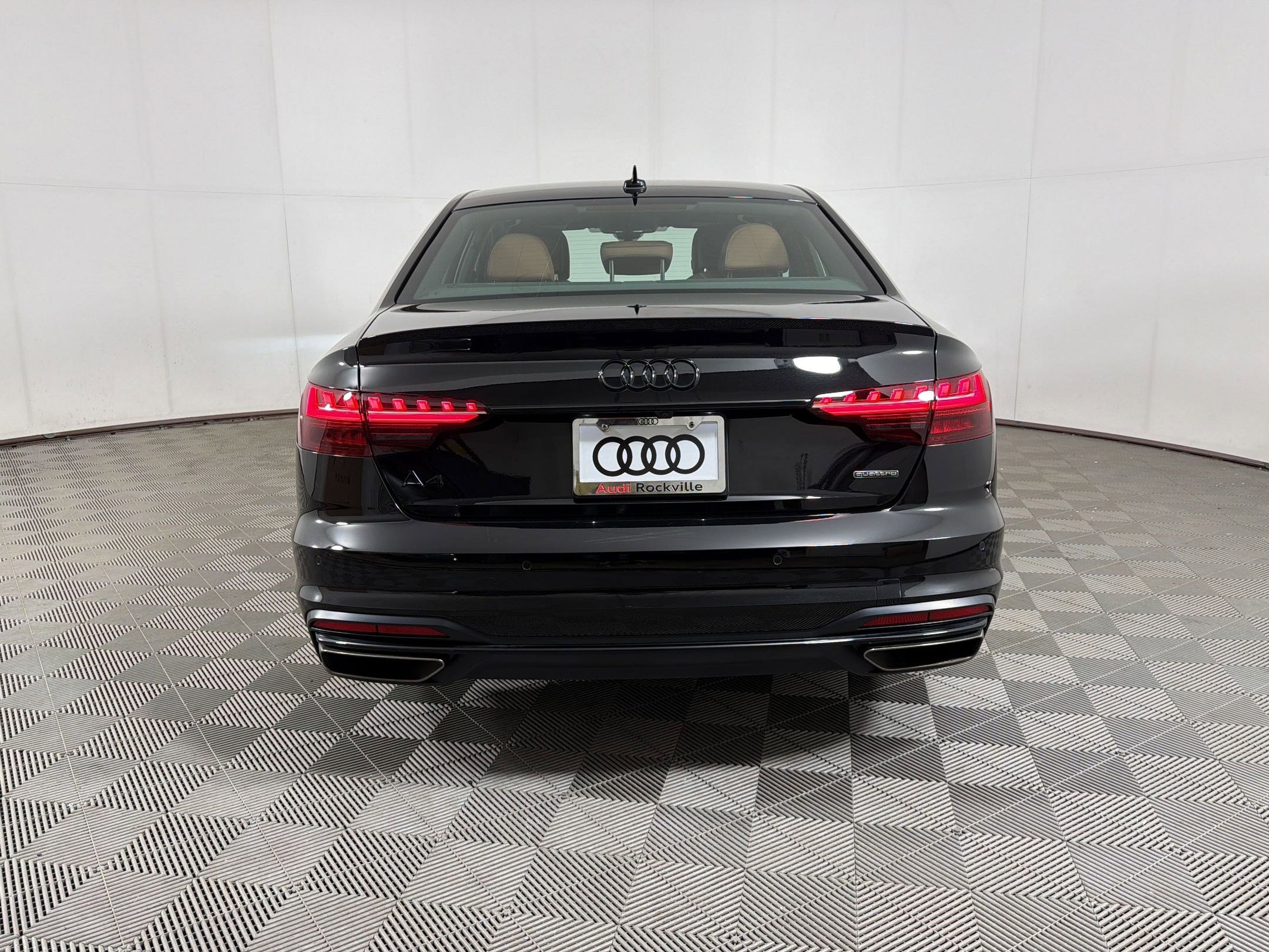 Used 2023 Audi A4 2.0T Premium Plus w/ Premium Plus Package image 10