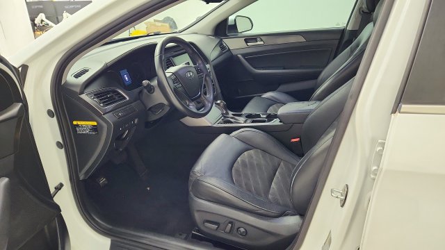 Used 2017 Hyundai Sonata Sport w/ Value Edition Package 02 FWD image 9