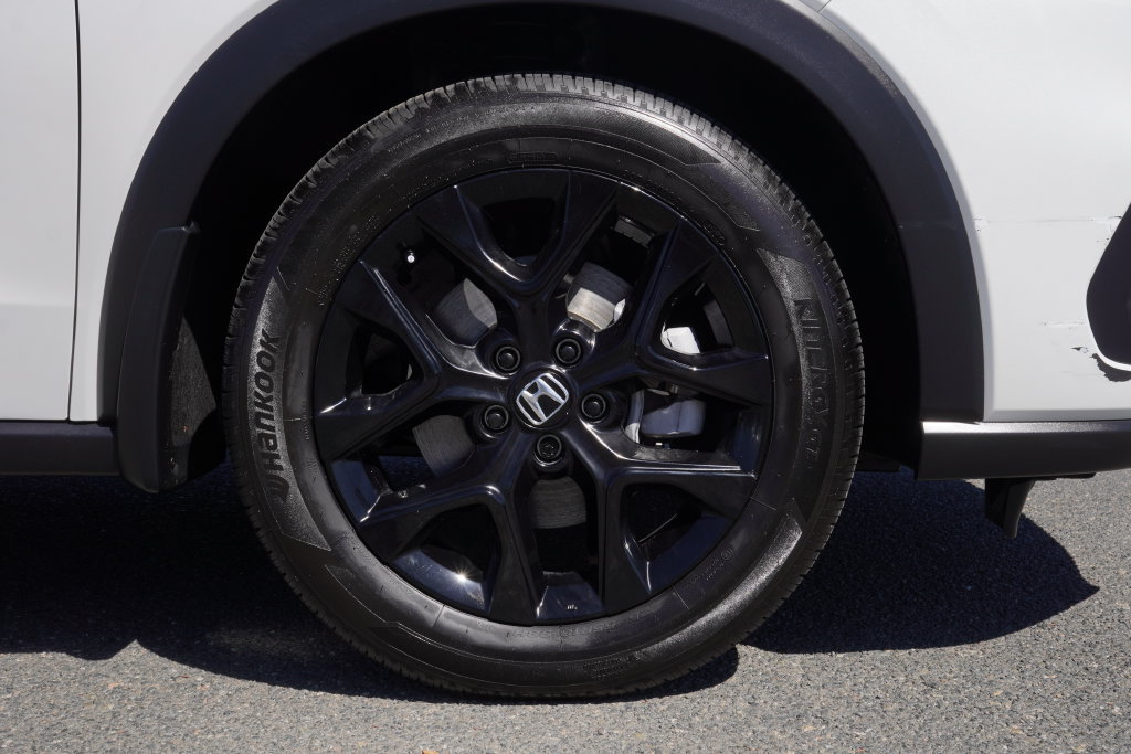 Used 2025 Honda HR-V Sport image 10