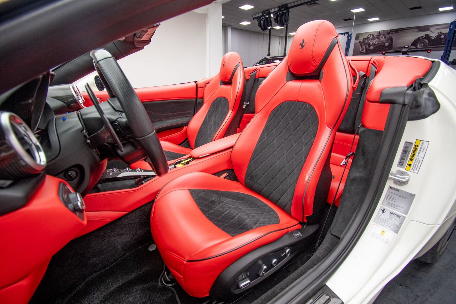Used 2016 Ferrari California T RWD image 12