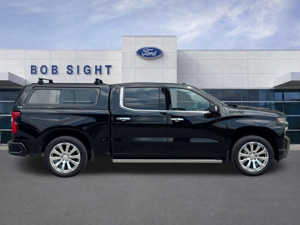 Used 2022 Chevrolet Silverado 1500 High Country w/ LPO, Dark Essentials Package AWD/4WD image 2