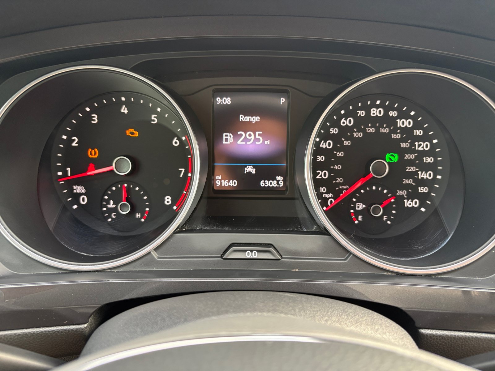 Used 2020 Volkswagen Tiguan SE R-Line FWD image 18