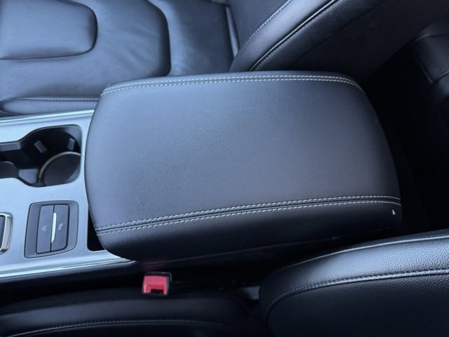 Certified 2022 Ford Edge Titanium w/ Class II Trailer Tow Package image 18