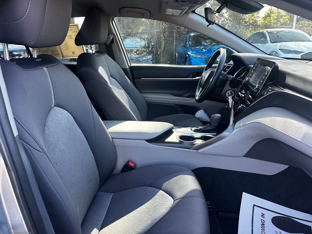 Used 2024 Toyota Camry LE image 32