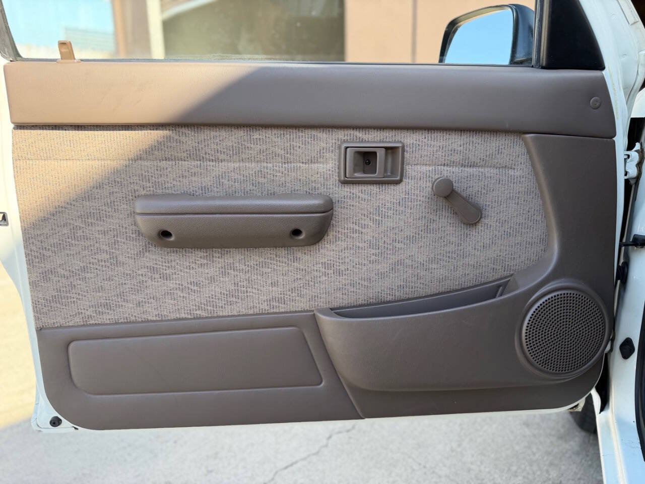 Used 1998 Toyota Tacoma 2WD Regular Cab image 18
