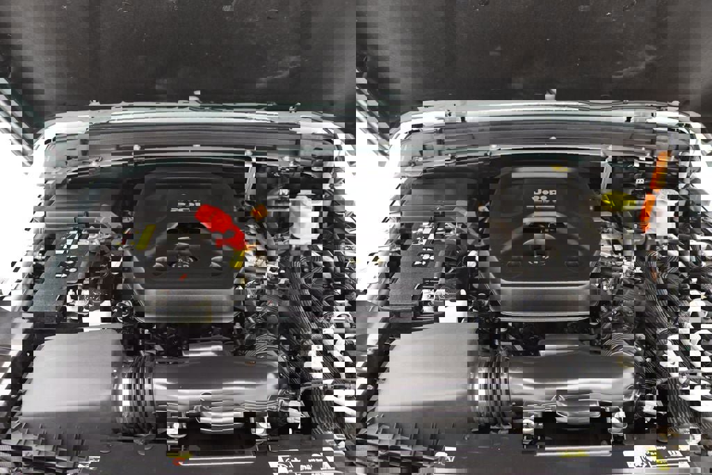 Used 2023 Jeep Wrangler Unlimited w/ Sun & Screen Package image 30