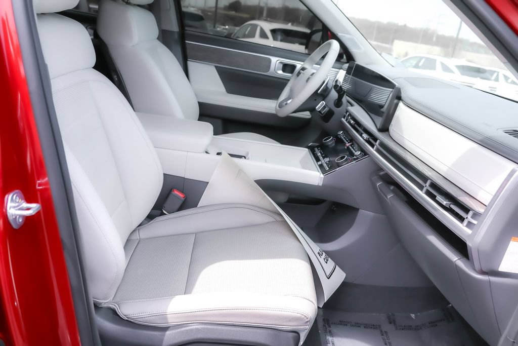 Used 2026 Hyundai Santa Fe Limited AWD/4WD image 35