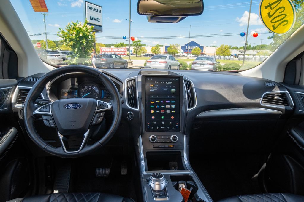 Used 2024 Ford Edge Titanium AWD/4WD image 17