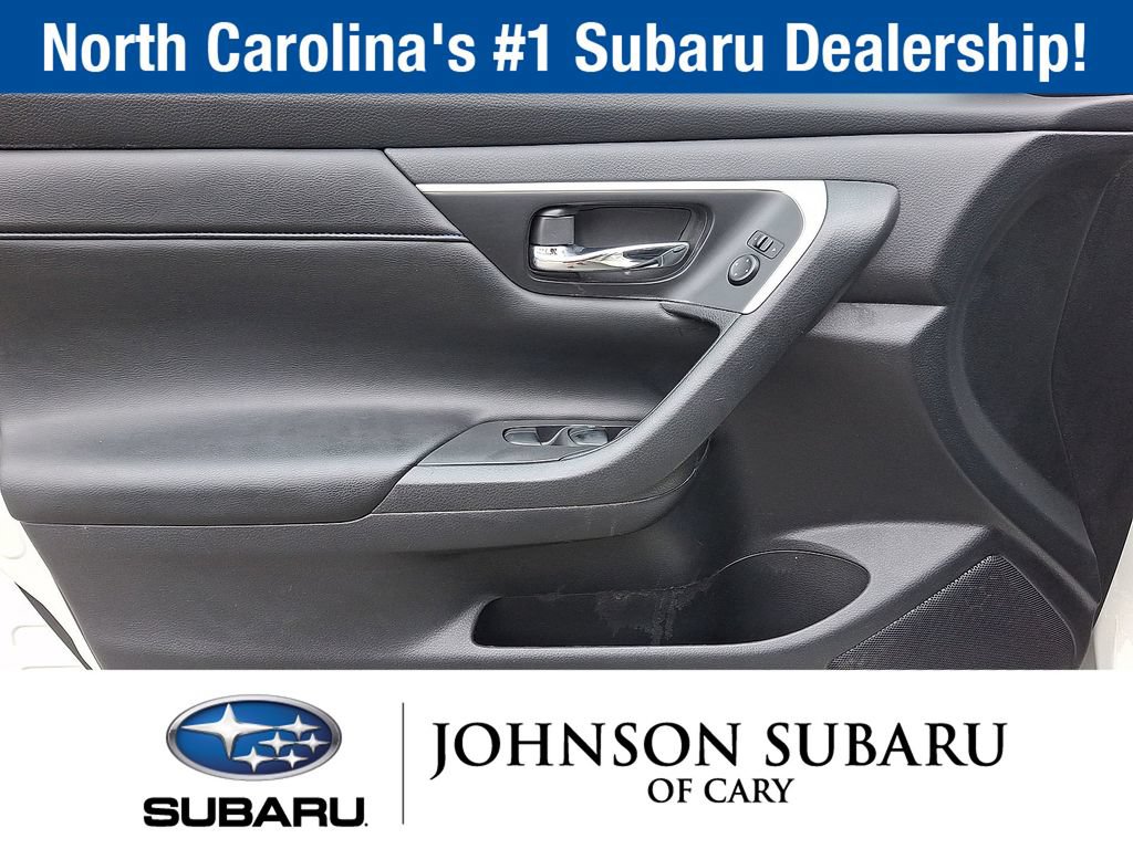 Used 2017 Nissan Altima 2.5 SR FWD image 11