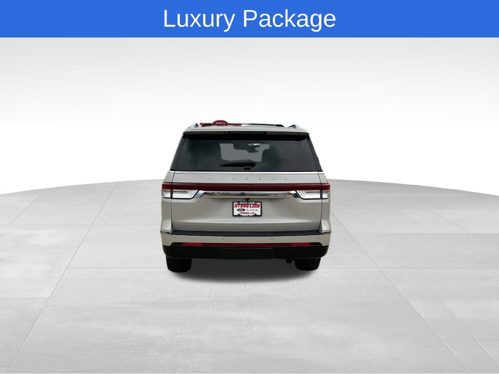 Used 2024 Lincoln Navigator L Reserve AWD/4WD image 6