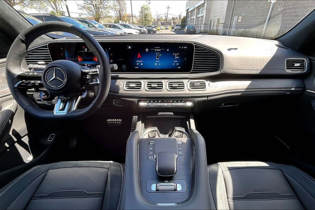 New 2026 Mercedes-Benz GLS 63 AMG 4MATIC image 5