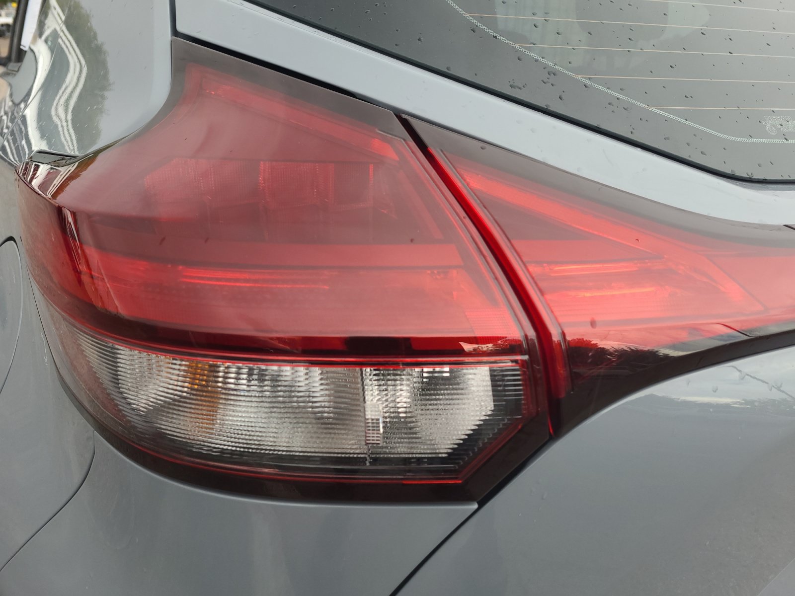 Used 2024 Nissan Kicks SV FWD image 25