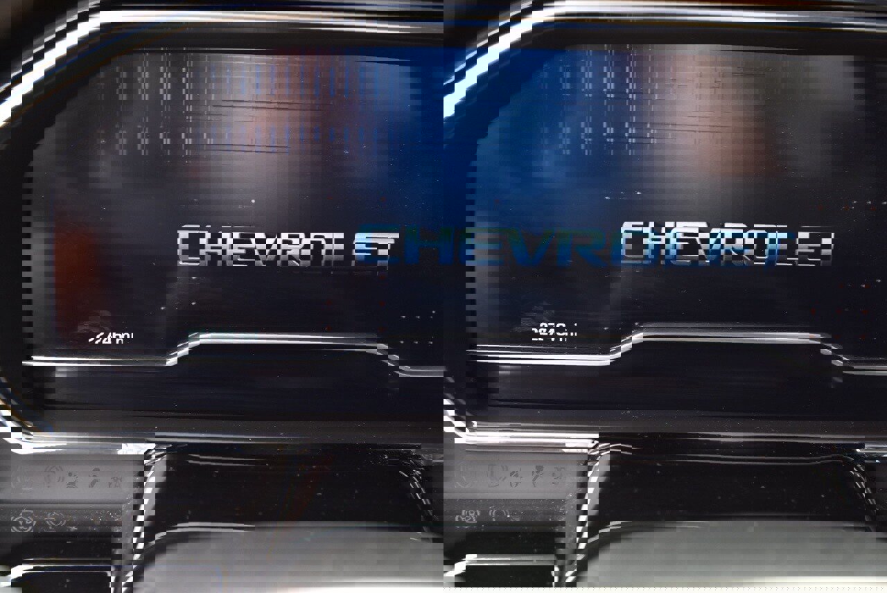 Used 2025 Chevrolet Silverado 1500 LT w/ Texas Edition Plus image 9