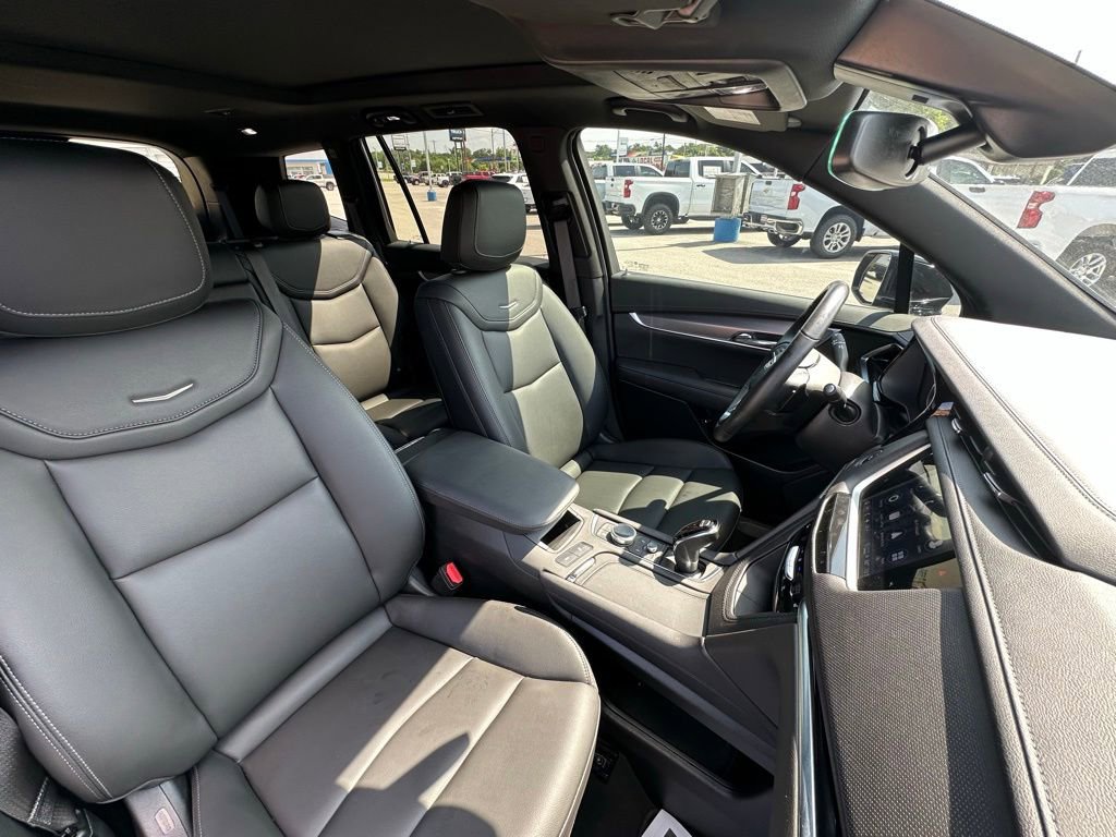 Used 2024 Cadillac XT6 Luxury FWD image 10