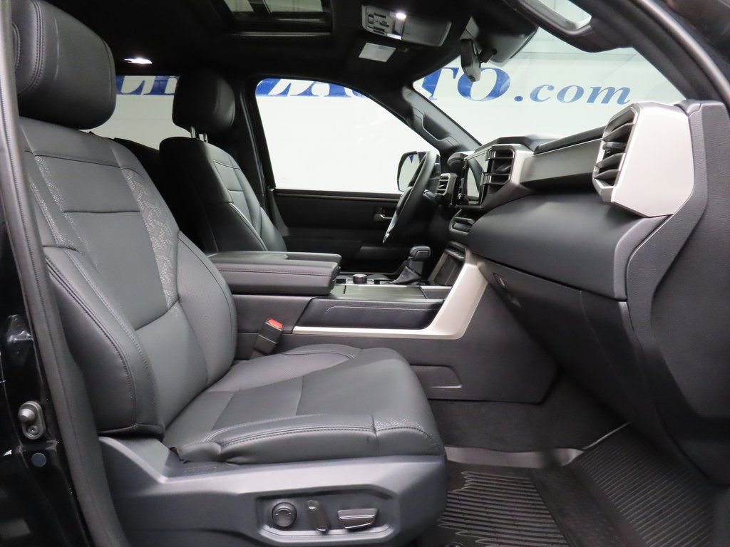 Used 2025 Toyota Sequoia SR5 image 28