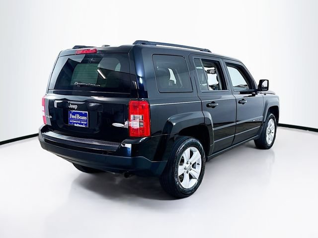 Used 2014 Jeep Patriot Latitude w/ Sun/Sound Group AWD/4WD image 9