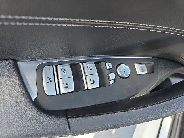 Used 2025 BMW X4 xDrive30i w/ Premium Package image 28