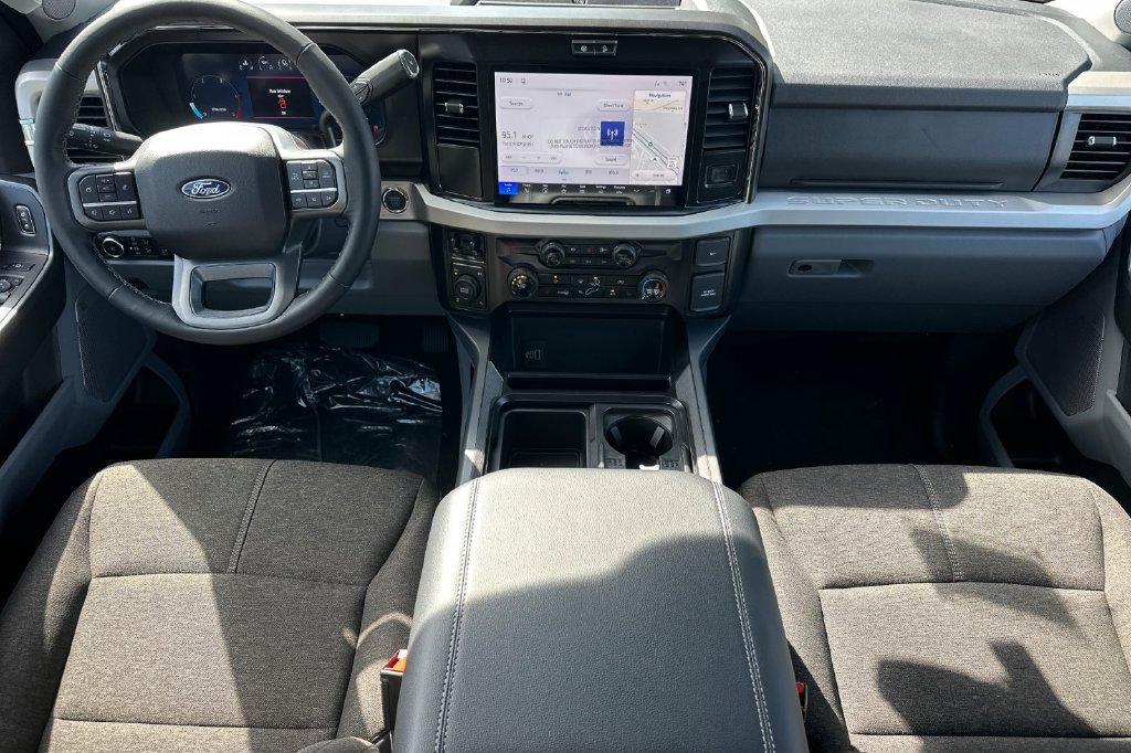 New 2027 Ford F250 XLT w/ XLT Premium Package AWD/4WD image 13