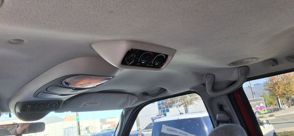 Used 2004 Ford Excursion XLT image 6