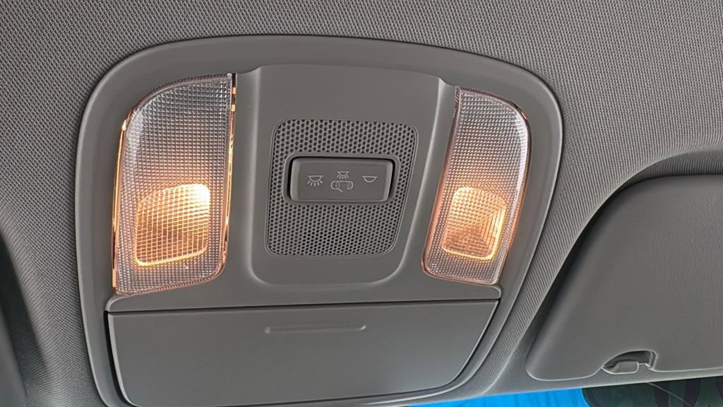 Used 2020 Kia Sportage LX image 29