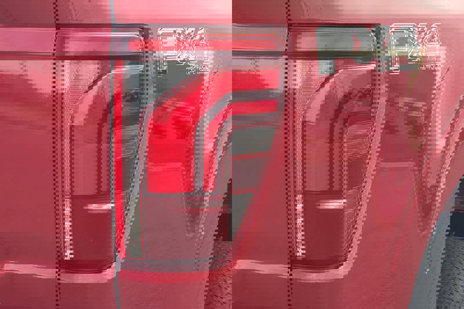 Used 2024 Ford F150 Platinum w/ Equipment Group 702A High image 27